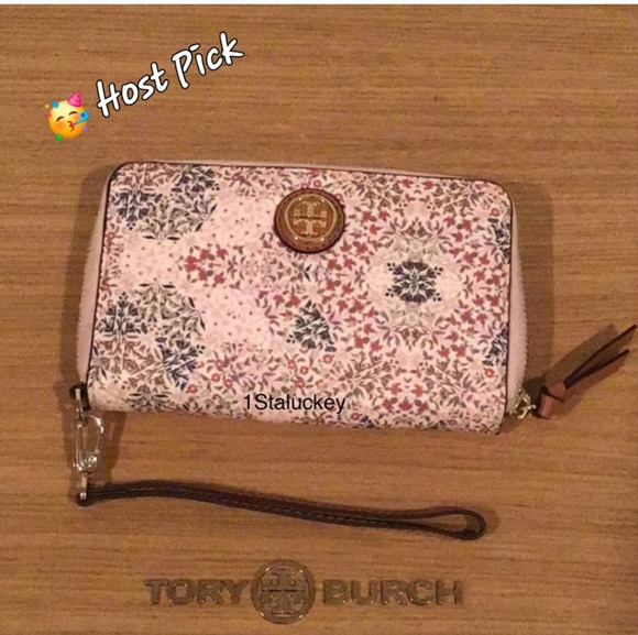 Tory Burch Kerrington Smartphone Wristlet 🌟 HOST PICK - Picture 1 of 13